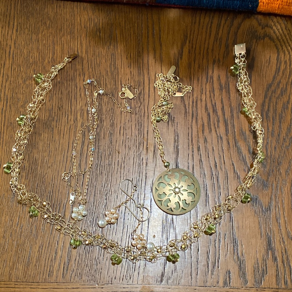 Holly Yashi 4 items